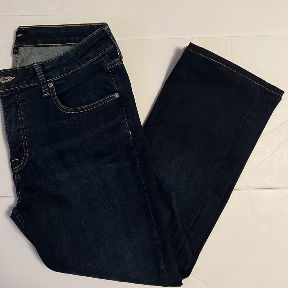 Free Assembly | Women’s Mid-Rise Bootcut Jeans, Blue, Size 14.